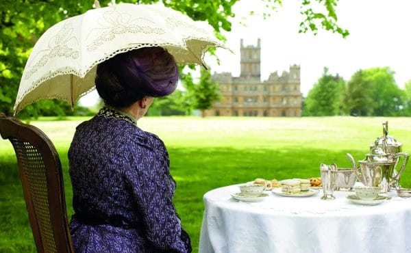 The official downton abbey afternoon tea cookbook, kuharska knjiga Pinkshop