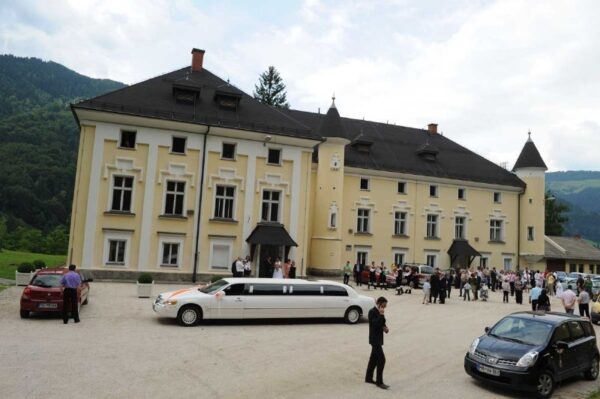 Dvorec Bukovje poroka