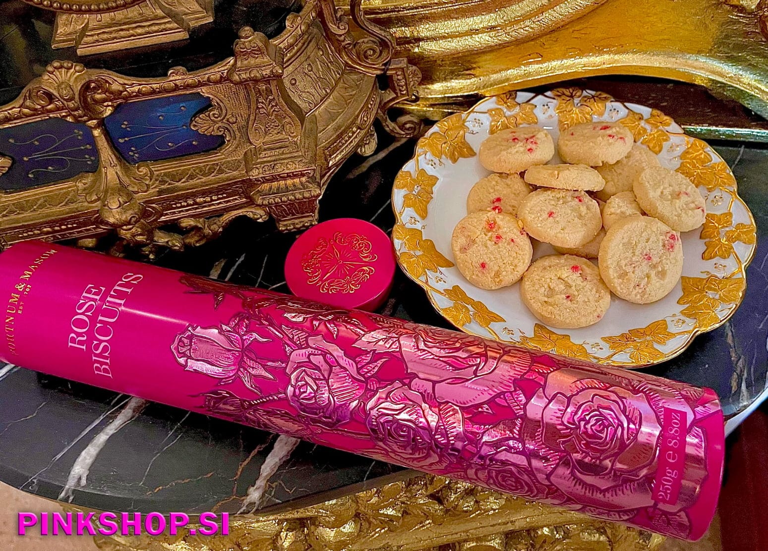 Fortnum and Mason piškoti vrtnica, arhiv Pinkshop.si