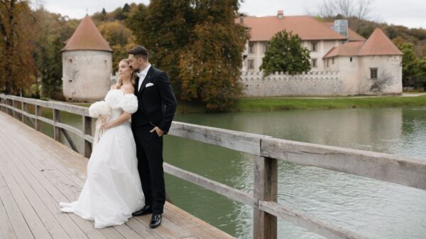 Poroka na gradu Otočec