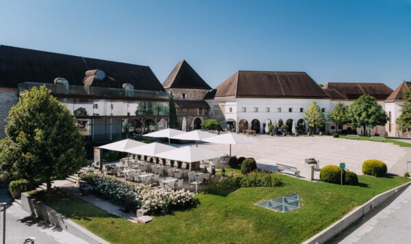 Jezeršek gostinstvo, Ljubljanski grad, poroka, spletni vir