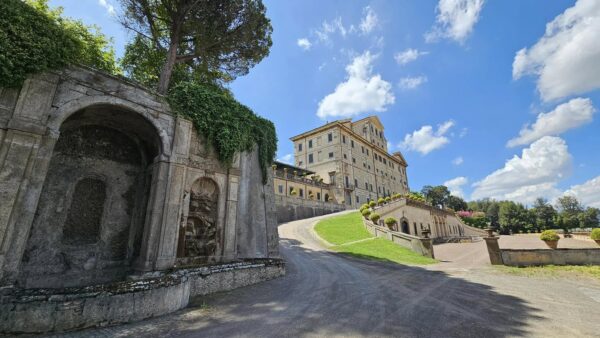 The Villa Aldobrandini, arhiv Pinkshop.si