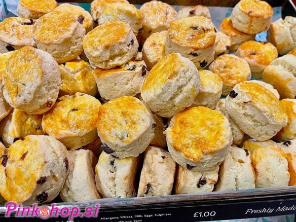 Kolački, scones, Fortnum and Mason, arhiv Pinkshop.si