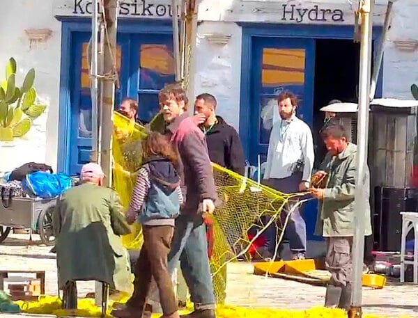 Brad Pitt, filmska scena filma The Riders na grškem otoku Hidra