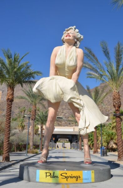 Forever Marilyn, skoraj 8 m visoka skulptura v Palm Springsu