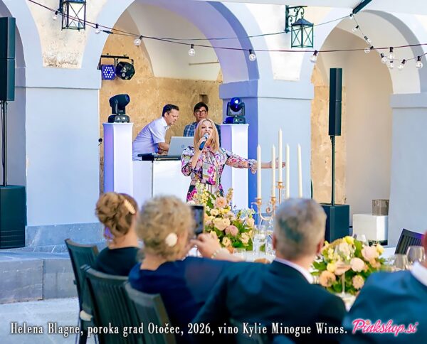 Helena Blagne, poroka grad Otočec, 2026, vino Kylie Minogue Wines, Pinkshop.si
