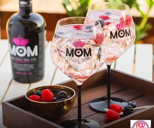 Gin tonik recepti, Berry Infused Gin Tonic, gin MOM, Pinkshop.si