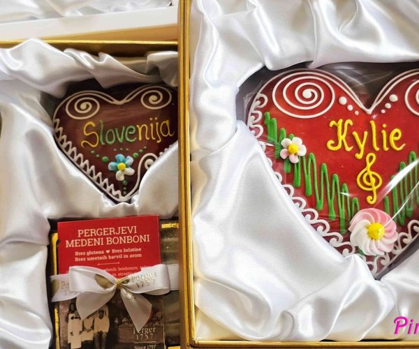 Kylie Minogue lectovo srce Perger 1757, arhiv Pinkshop.si