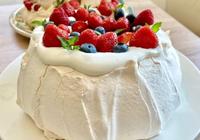 Pavlova torta, foto Pinkshop.si